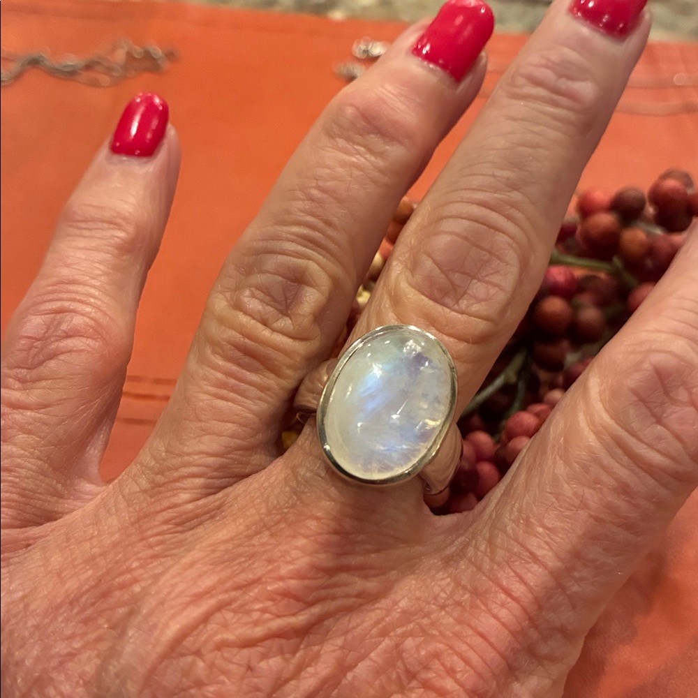 Sharp Moonstone Large Oval Shaped Ring Bezel Set.… - image 8